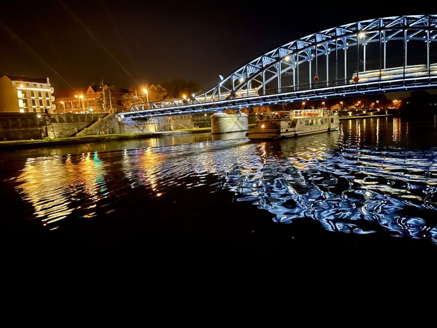 Krakow: Evening Cruise with a Glass of Wine - At a glance: what makes this cruise worth considering