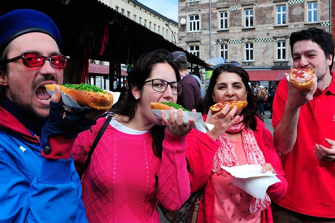 Krakow Food Tour by Foot: Polish Tastings in Old Town & Kazimierz - Following the Royal Route toward Wawel Hill