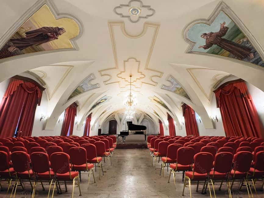 Krakow: Frédéric Chopin Classical Music Candlelight Concert - Two halves, one hour, and a little breathing room