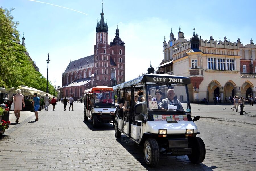 Krakow: Full Tour Regular 1.5h guided city tour by E-Cart - Kazimierz and the former Jewish ghetto