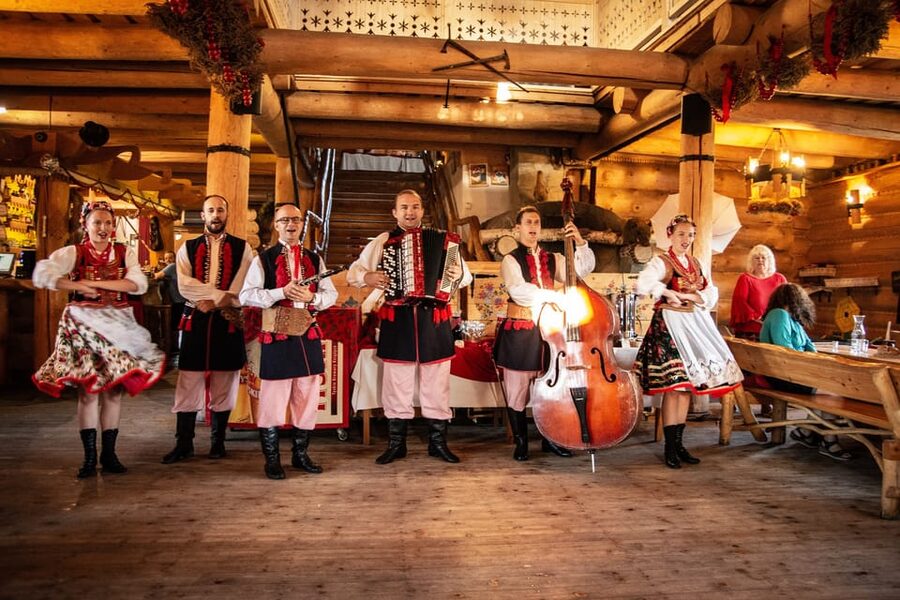 Krakow: Full Traditional Polish Dinner & Folk Show - What you will eat during the three-hour evening