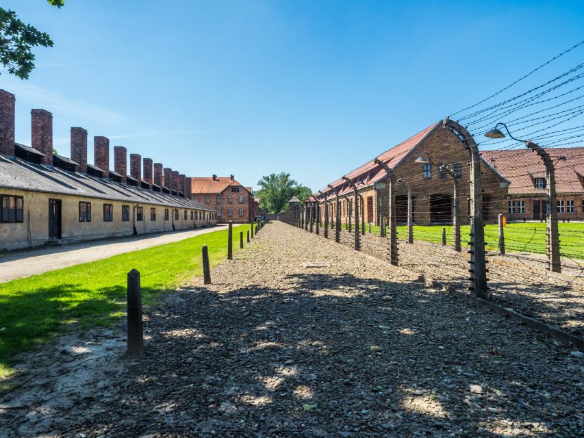 Krakow: Guided Auschwitz Birkenau Tour - Transport from Krakow and the real time commitment