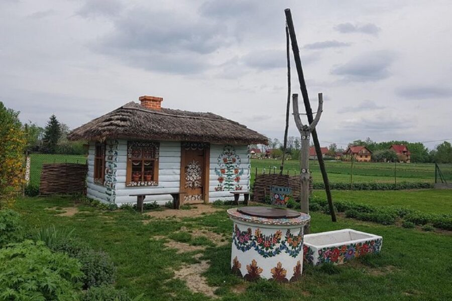 Krakow: Guided Day Tour of Zalipie Village & Museum Entry - The food question you should plan for