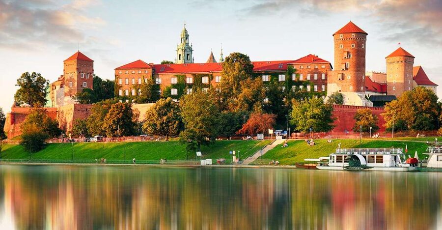 Krakow: Guided Old Town Tour - Who should book this Krakow walking tour