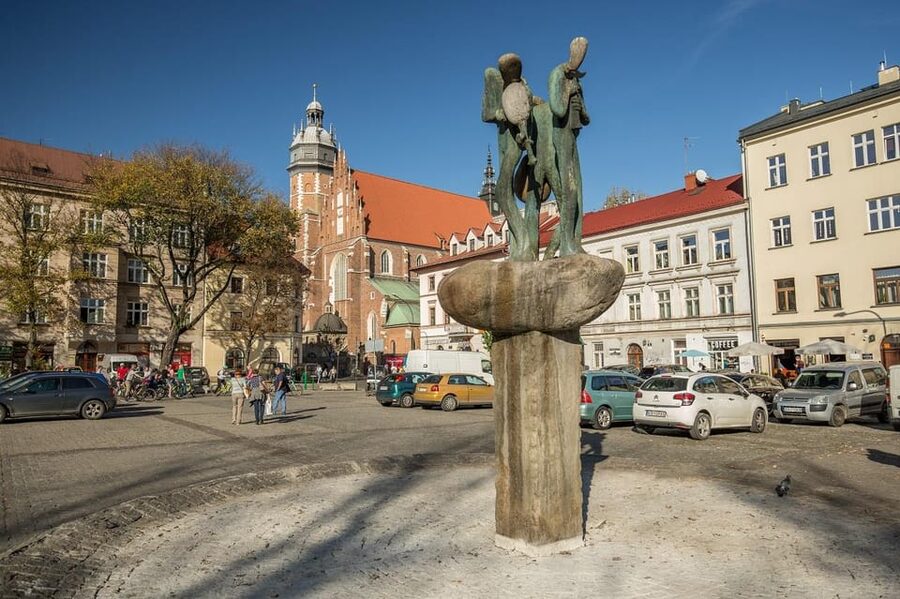 Krakow: Guided Tour of the Jewish Ghetto - The Ghetto Wall and the cost of confinement
