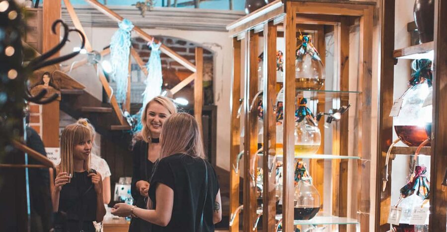 Kraków: Guided Vodka Tour with Food and Drink Tastings - Key points to know before booking