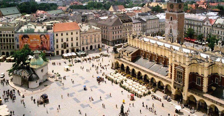 Krakow: Highlights of Old & New Town Private Walking Tour - Starting at the Barbakan and Little Market Square