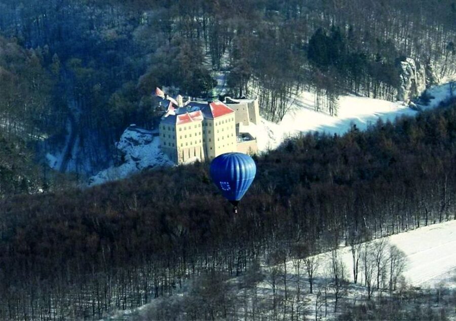 Kraków: Hot Air Balloon Flight with Champagne - Why the private group setting matters