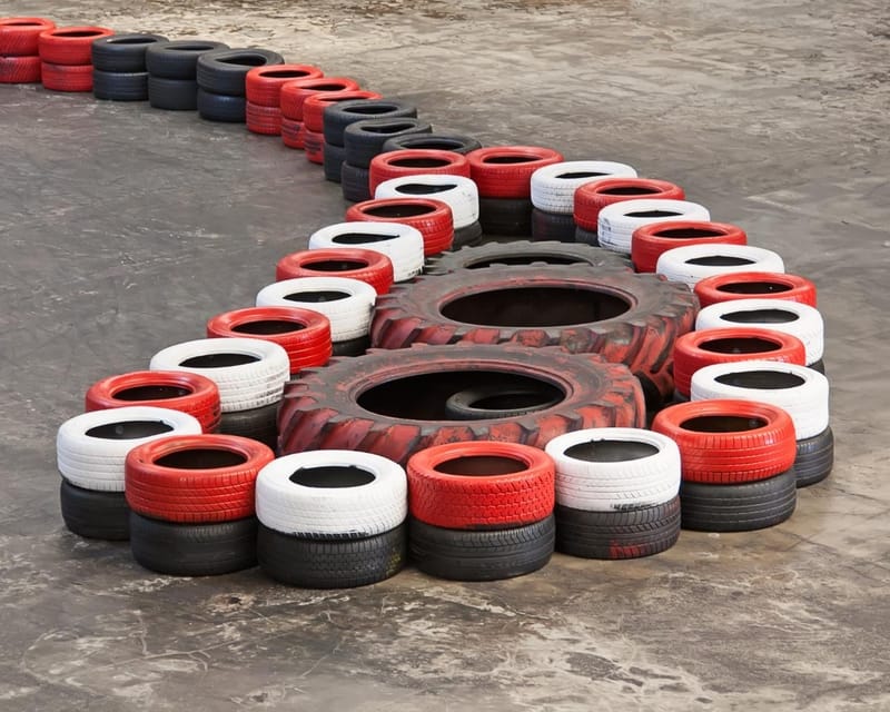 Krakow: Indoor Go-Karting (24-Minute Races) - Modern karts for new and experienced drivers
