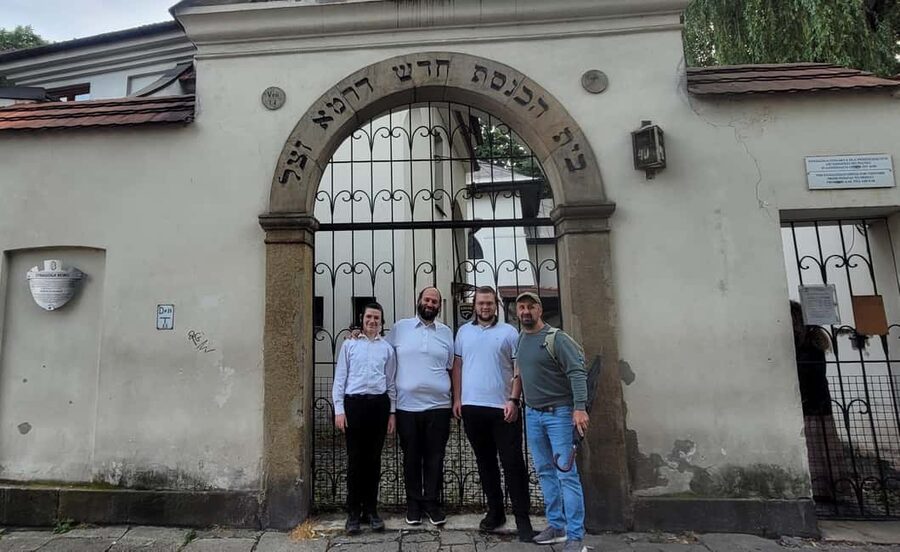 Krakow Jewish District Tour in a Small Group - Should you book the Krakow Jewish District Tour?