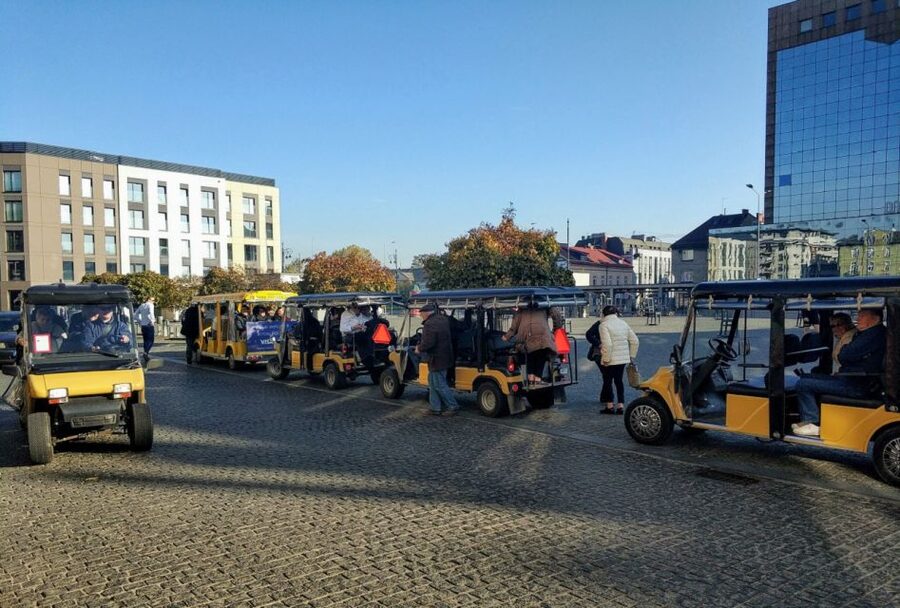 Krakow: Jewish Quarter and Ghetto Sightseeing Golf Cart Tour - How Good Is the Audio Guide?