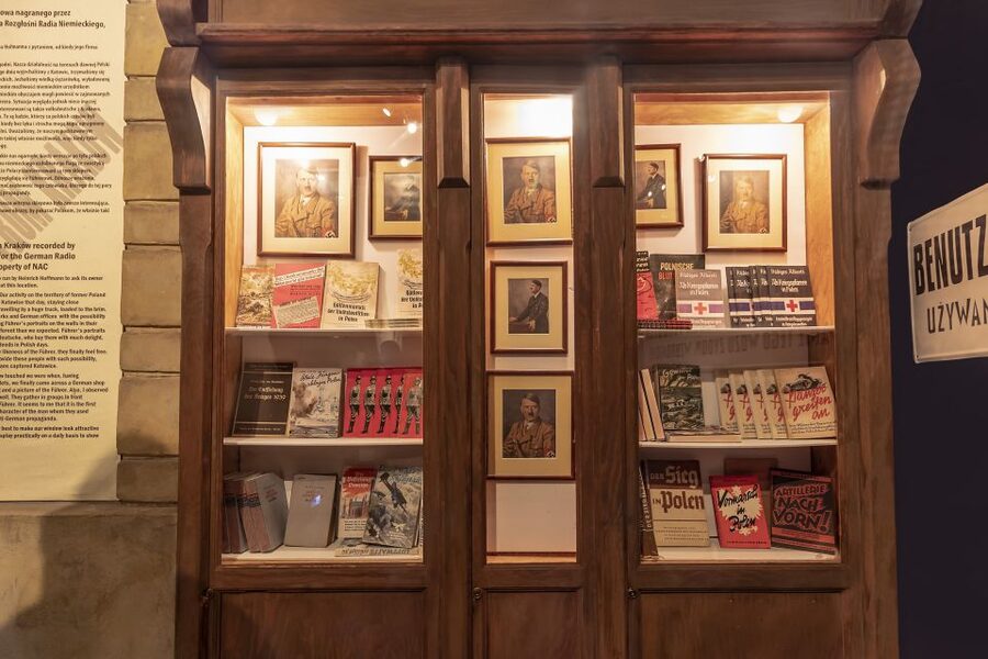 Krakow: Kazimierz, Schindler's Factory, & Ghetto Guided Tour - Reading Kazimierz beyond its fashionable streets