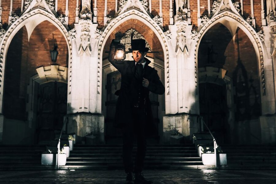 Krakow: Legends and Tales of Old Town Walking Tour - Walking through Kraków’s medieval district