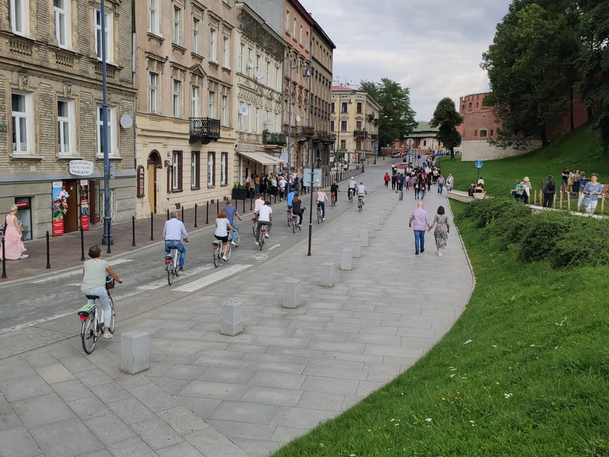 Krakow: Multilingual Tour On Electric Bikes - Why an e-bike works well in Krakow