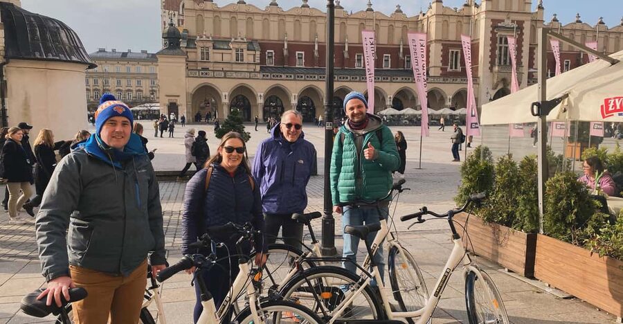 Krakow: Old Town and Kazimierz Guided Bike Tour - Oskar Schindler’s Factory from outside