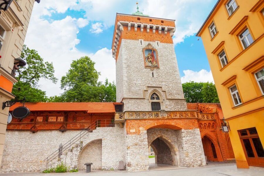 Krakow: Old Town Guided Walking Tour - What the guides add to the walk