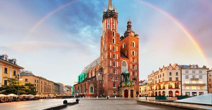 Krakow: Old Town Highlights Private Walking Tour - Krakow Old Town, Church by Church