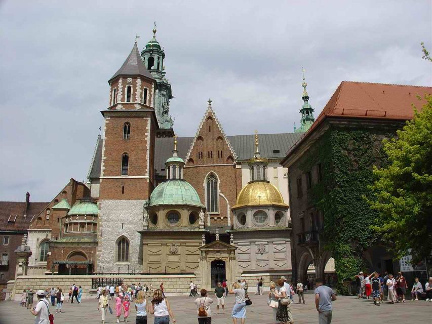 Krakow: Old Town Private Guided Walking Tour - Florianska Street and the road to the Main Market Square