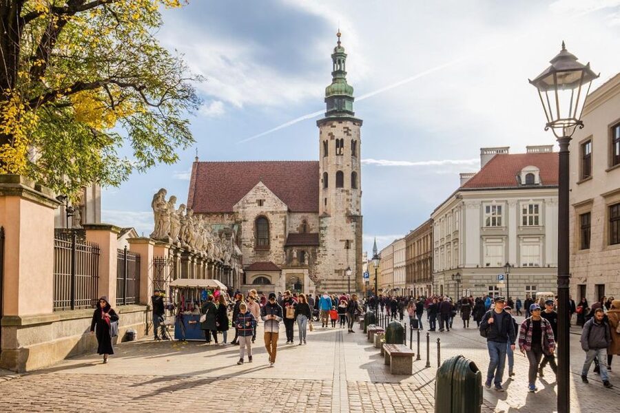 Krakow: Old Town short walk with St. Mary's Basilica visit - Is $26 good value for 90 minutes?