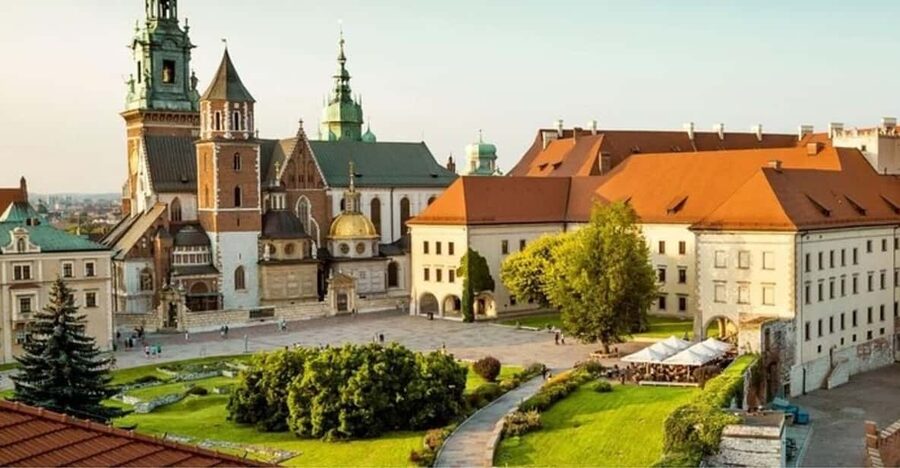 Krakow : Old Town Walking Tour With A guide - St. Adalbert’s and Krakow’s older layers