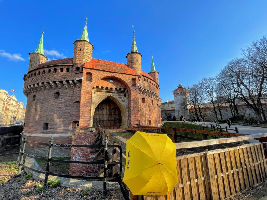 Kraków: Old Town & Wawel Castle Walking Tour in English - Key points to know before you book
