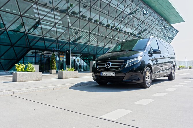 Krakow: Private Airport Transfer - The drive into Krakow in roughly 30 minutes