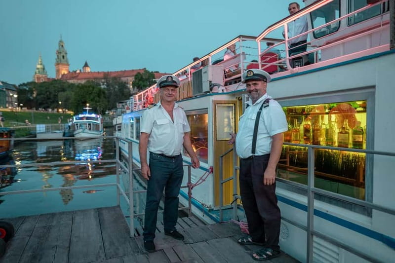 Krakow: Private Evening Boat Tour - Booking details that matter