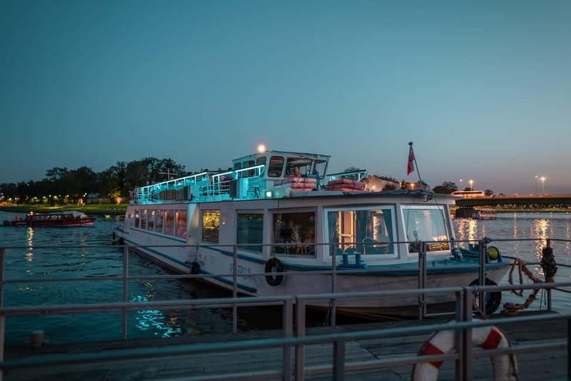 Krakow: Private Evening Boat Tour - Weather, comfort, and the right clothes