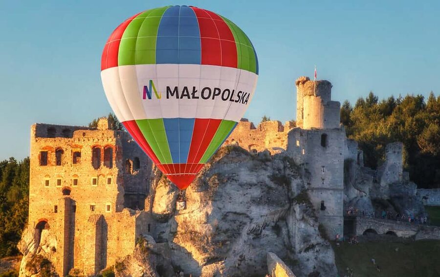 Kraków: Private Hot Air Balloon Flight with Champagne - What happens after landing