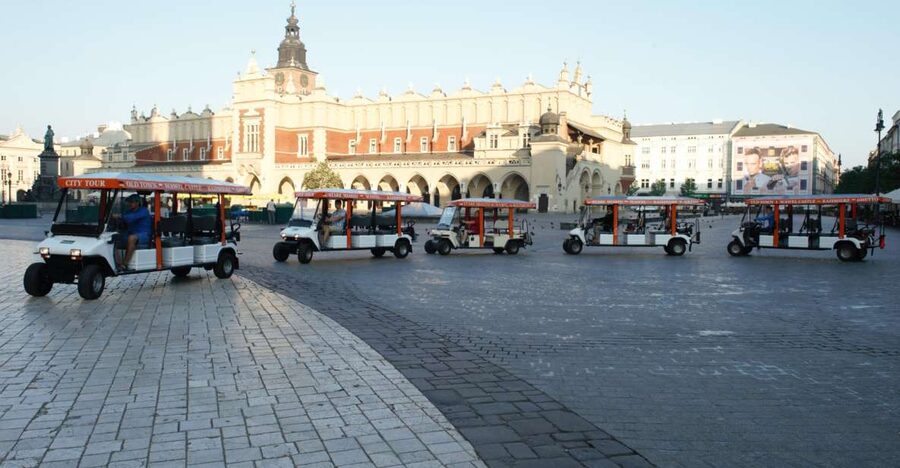 Krakow: Private Sightseeing by Electric Car - Why an electric car works well in central Krakow
