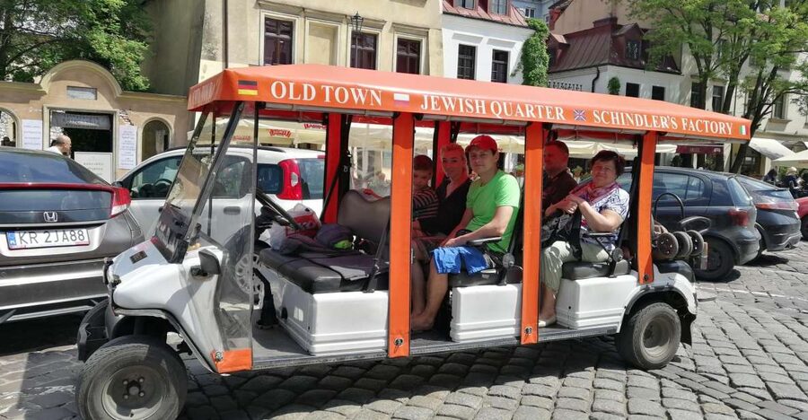 Krakow: Private Sightseeing Tour by Electric Car - From St. Florian Church to the Barbican