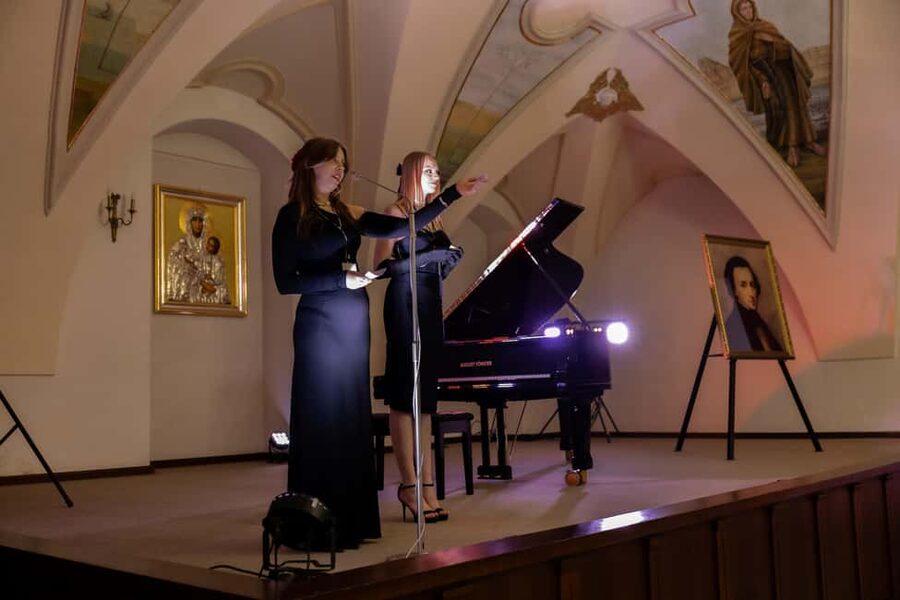 Kraków: Romantic Candlelight Chopin Piano Concert - Chopin’s music gets the strongest share of attention