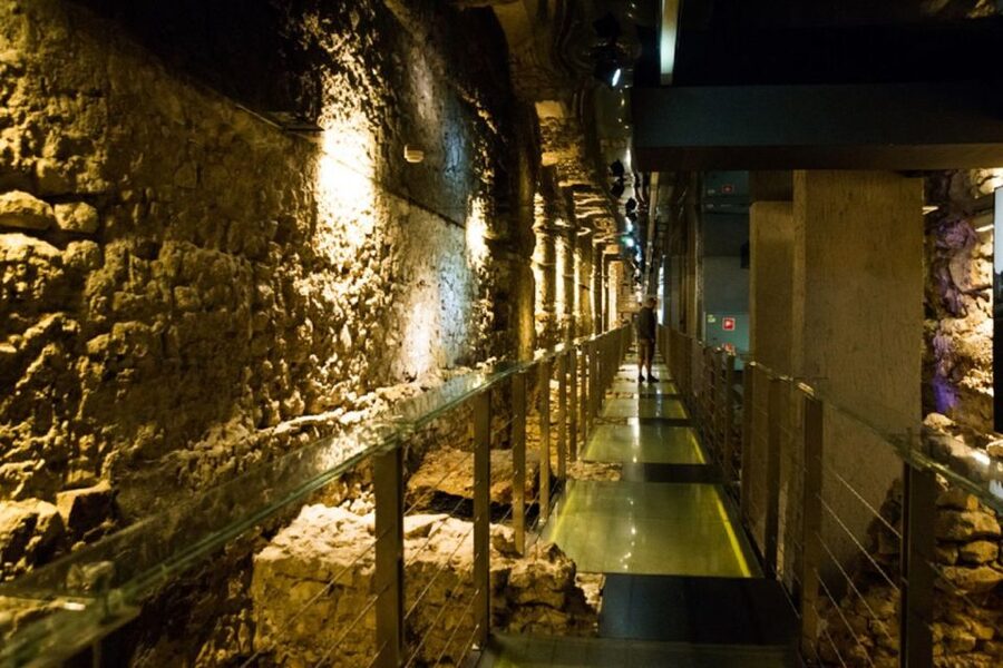 Krakow: Rynek Underground Museum Guided Tour - Key points at a glance