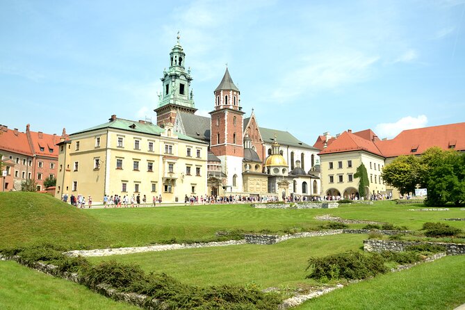 Krakow's Essential Tour of the Old Town and Wawel Castle - The Cloth Hall and what lies beneath it