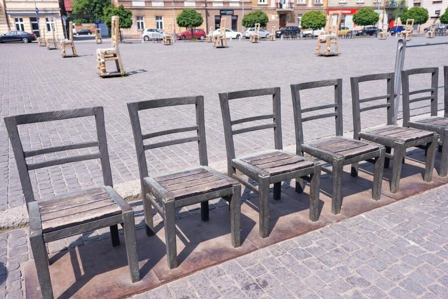 Krakow: Schindler's Factory & Ghetto Guided Tour - Why the museum works better with a guide
