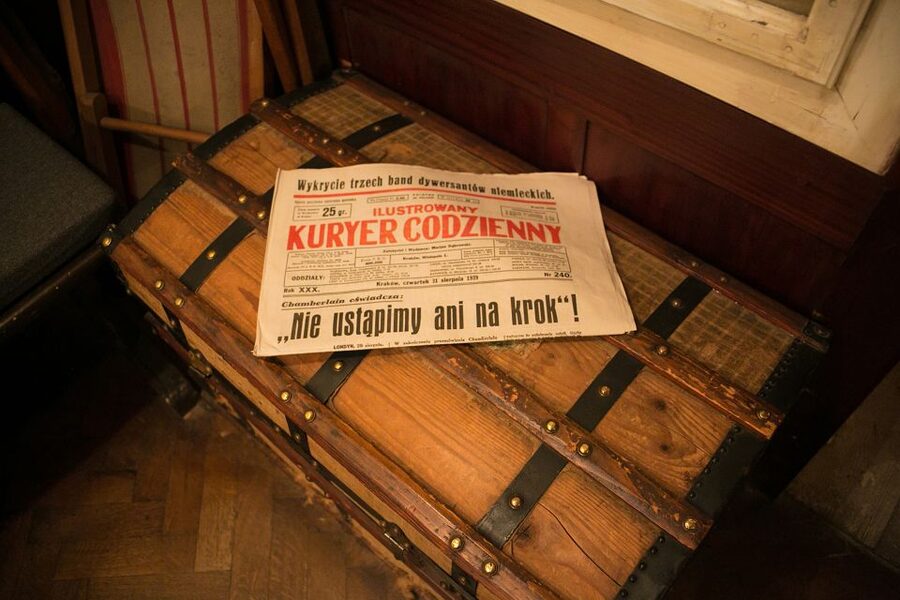 Krakow: Schindler's Factory & Ghetto Guided Tour - Under the Eagle Pharmacy