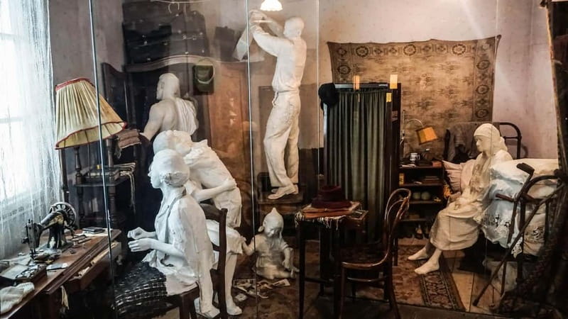 Krakow: Schindler's Factory Tour and Entrance Ticket - Temporary exhibits and time after the tour