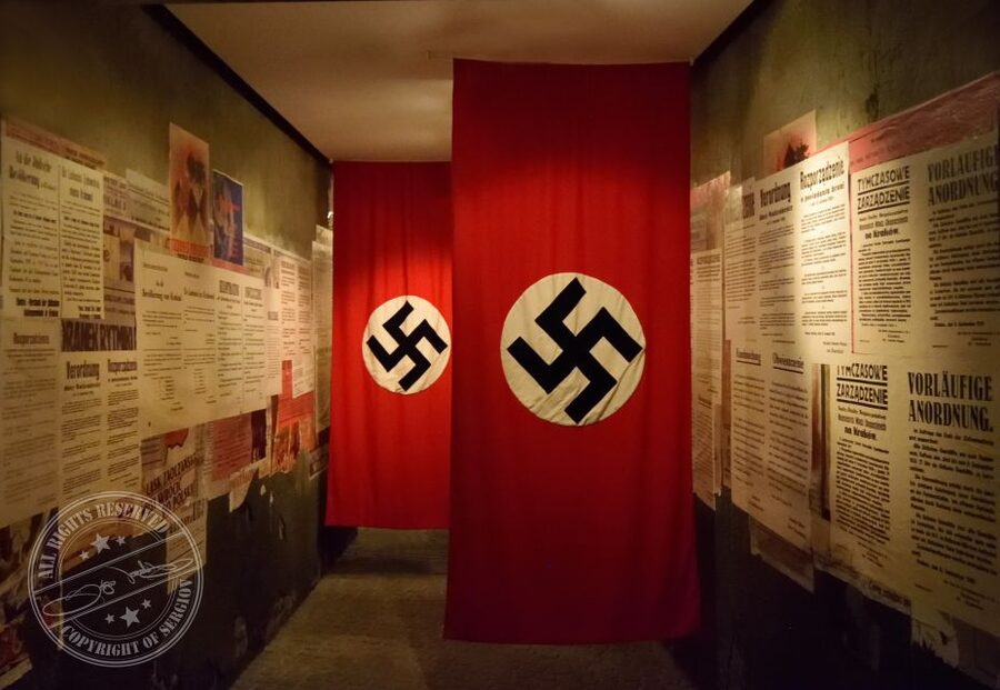 Krakow: Schindler’s Factory Tour & Skip-the-Line Entry - Meeting the guide at Lipowa 4