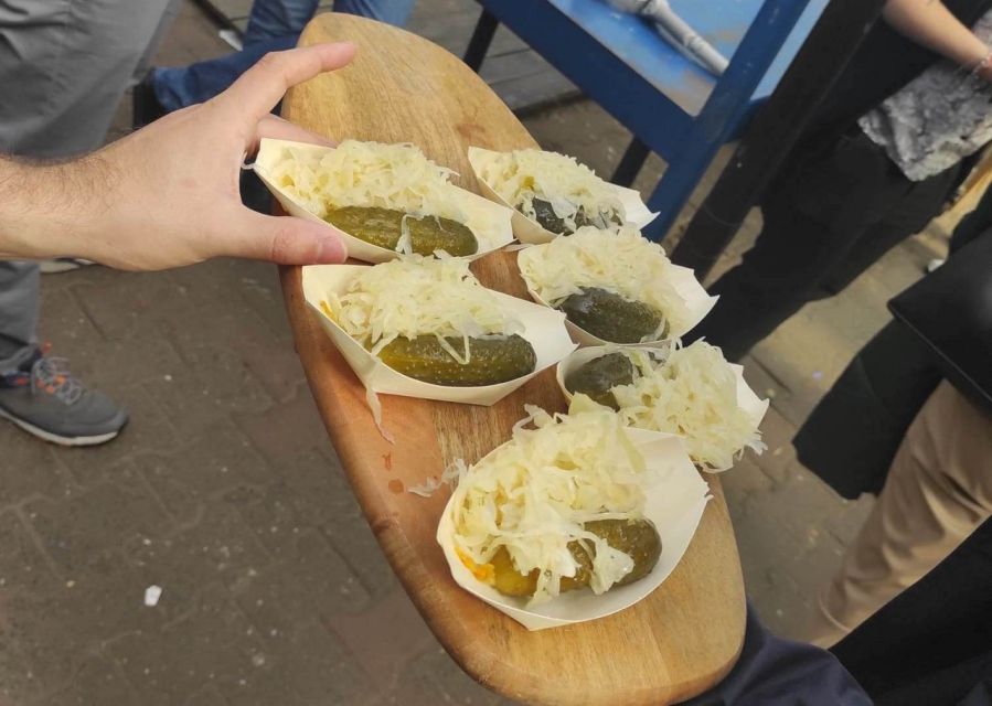 Kraków: Street Food and Historical Adventure - Key points at a glance