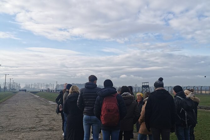 Krakow to Auschwitz Birkenau Guided Tour with Transfer and Ticket - Who should book this Auschwitz tour