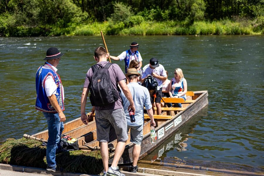 Krakow: Traditional Dunajec Rafting and Mountain Chairlift - Weather, clothing, and daily comfort