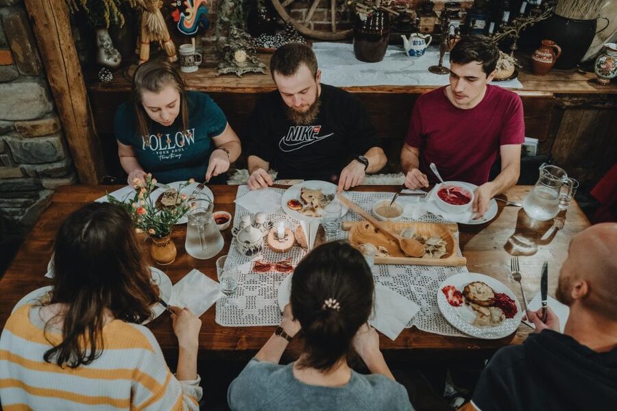 Krakow: Traditional Polish Food and Drinks Tasting Tour - How much food do you really get for $110?