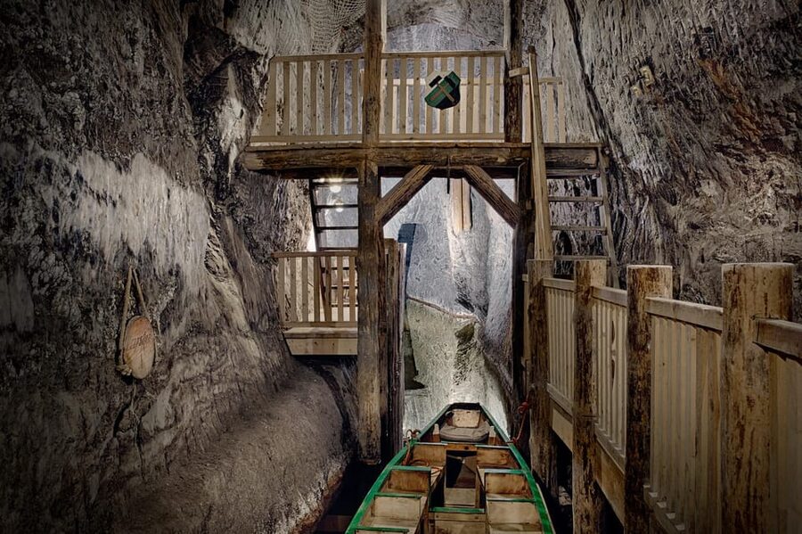 Krakow: UNESCO Underground Boat Expedition & Salt Mine Tour - From Krakow to Bochnia in a comfortable van