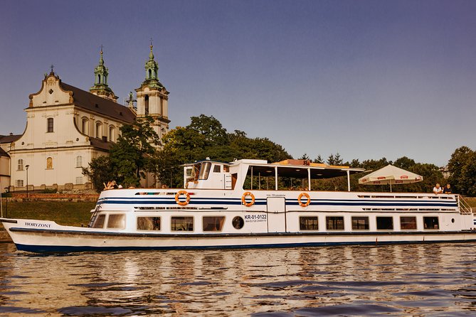 Krakow Vistula River 1 Hour Sightseeing Cruise - Wawel Hill is the main reason to go