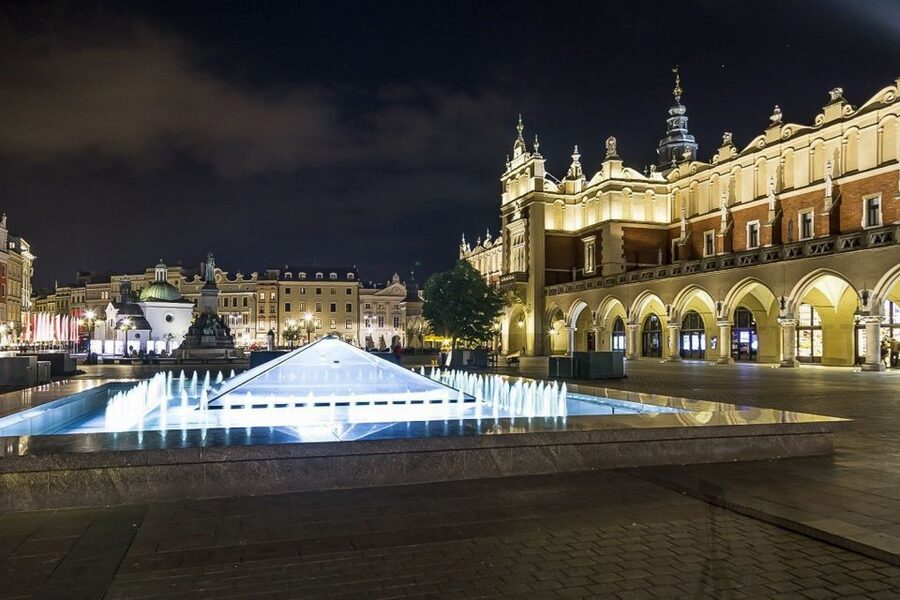 Krakow: Wawel Castle, Cathedral, Rynek Underground & Lunch - Is $109 a fair price?