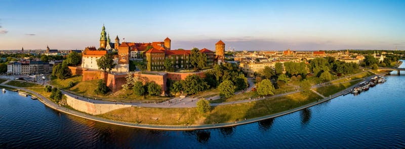 Krakow: Wawel Hill Audioguide Tour - Wawel Hill, the seat of Polish power