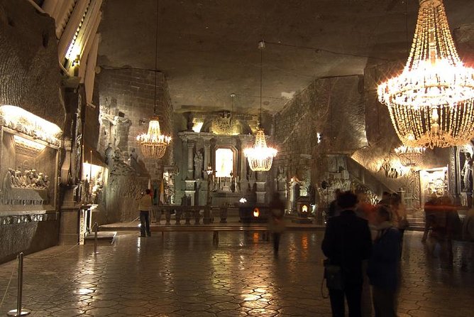Krakow: Wieliczka Salt Mine Guided Tour with Hotel Pick-up option - St. Kinga’s Chapel and the salt-carved art