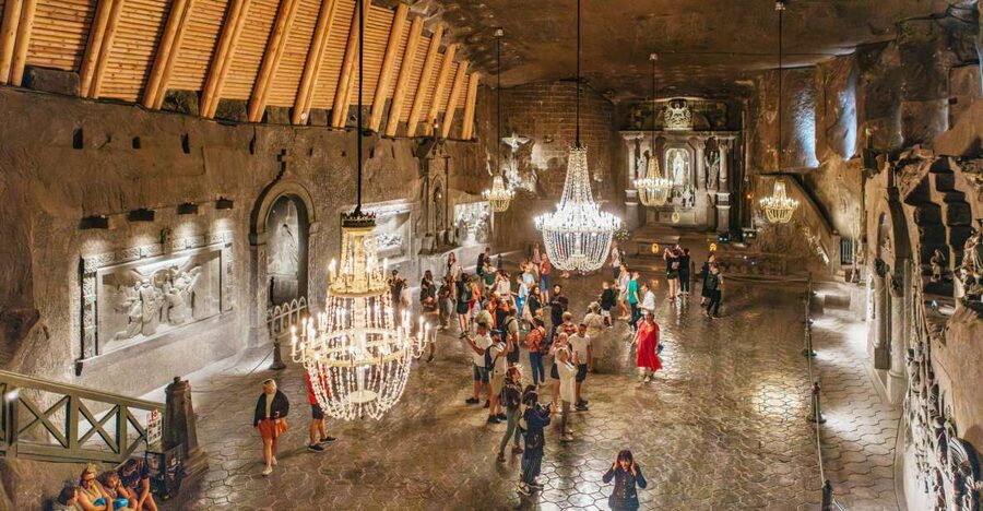 Krakow: Wieliczka Salt Mine Guided Tour with Transport - The 30-minute ride from Krakow