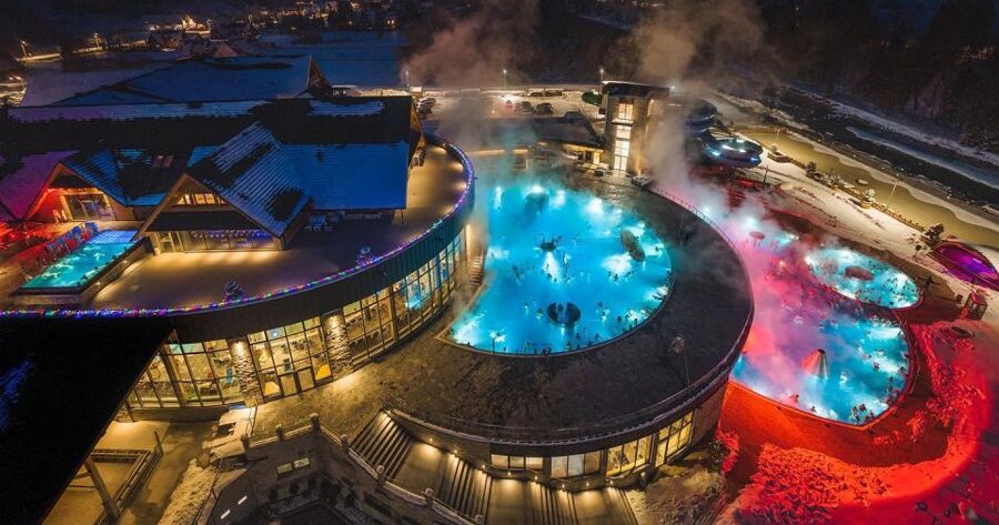 Krakow: Zakopane Day Tour with Optional Thermal Baths - Chochołów and southern Poland’s wooden homes
