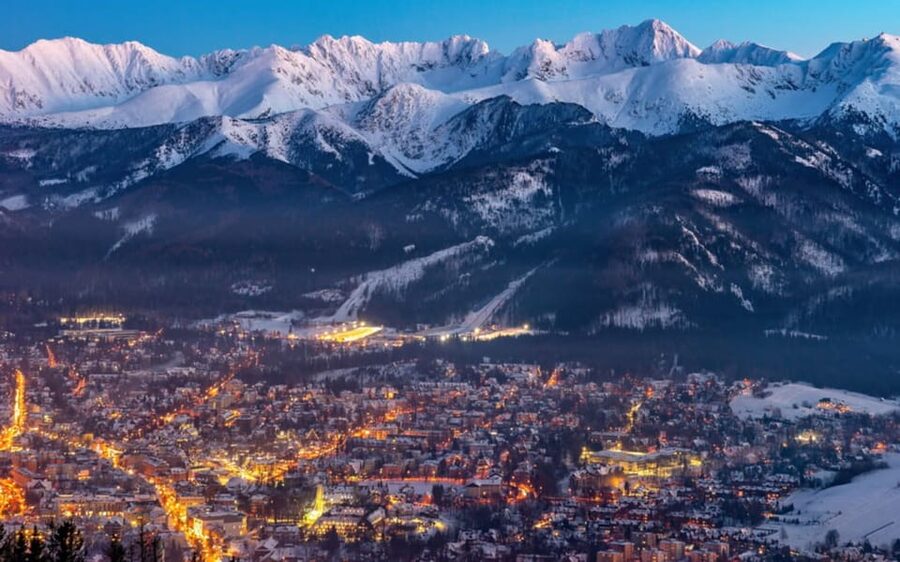 KRAKOW ZAKOPANE TOUR CABLE CAR THERMAL BATHS & HOTEL PICKUP - Transport, group size, and the long day